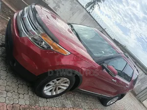 Ford Explorer XLT 4dr 4x4 (3.5L 6cyl 6A) 2012 Red
