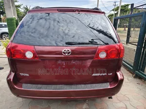 Toyota Sienna LE 4WD 2007 Red