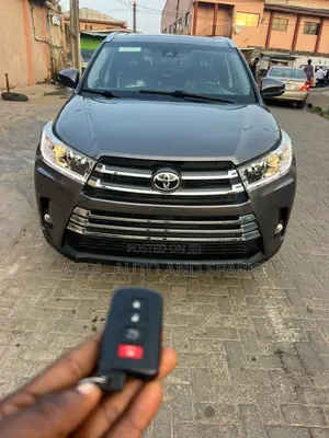 Toyota Highlander 2015 Gray