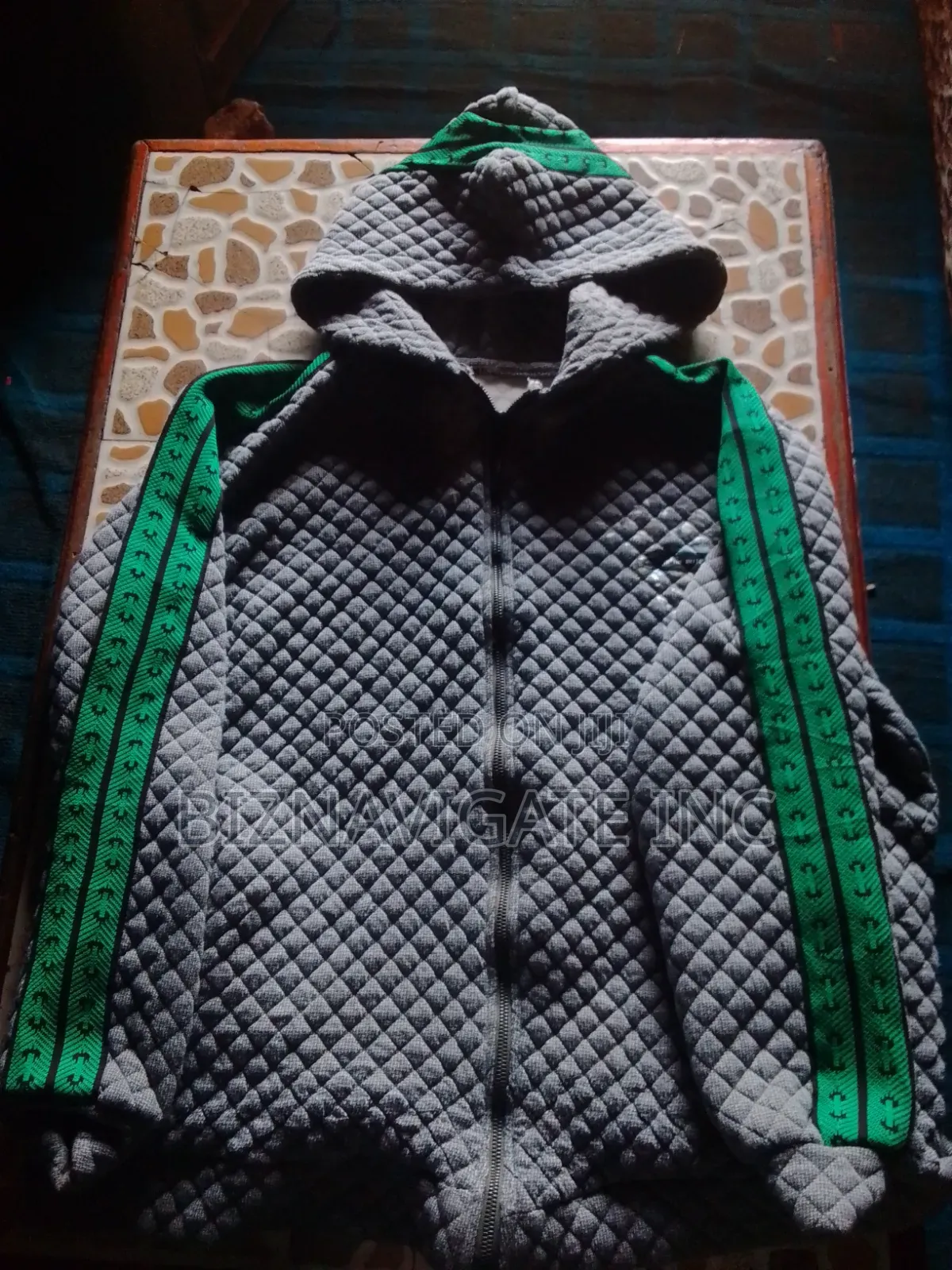 Original Louis Vuitton Sweaters