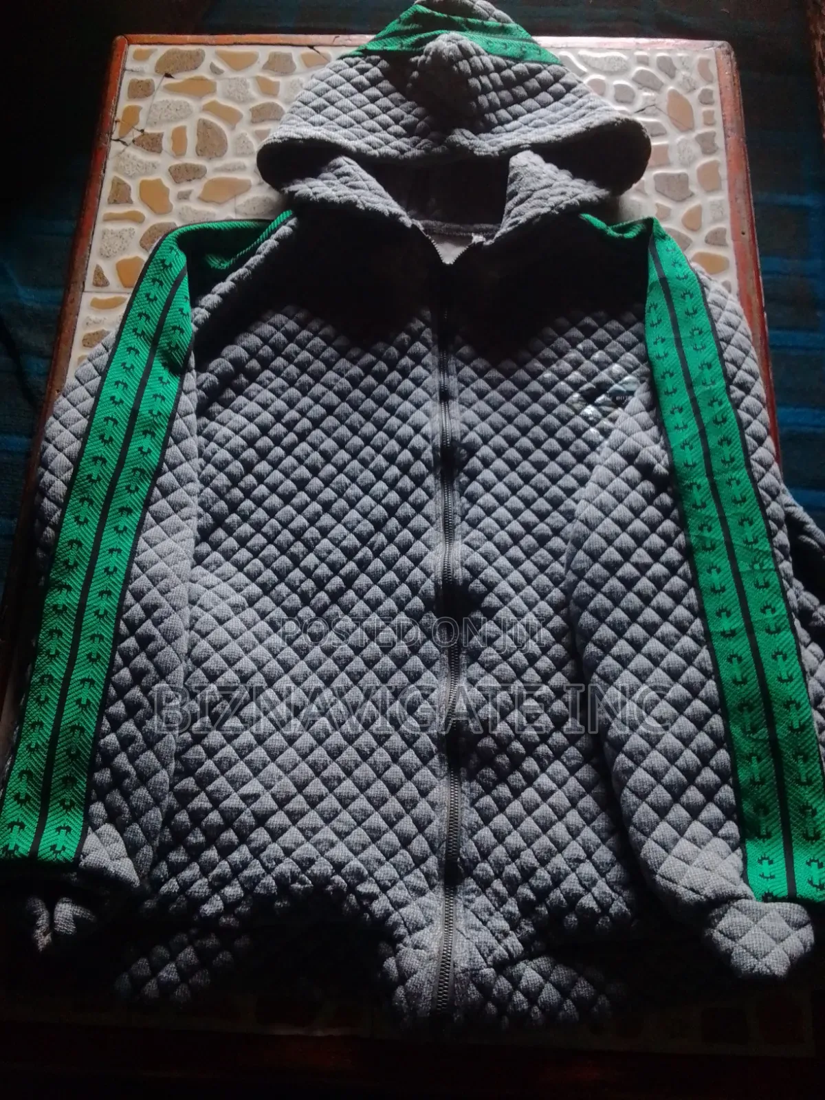 Original Louis Vuitton Sweaters