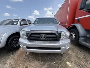 Toyota Tacoma Double Cab V6 Automatic 2010 Silver