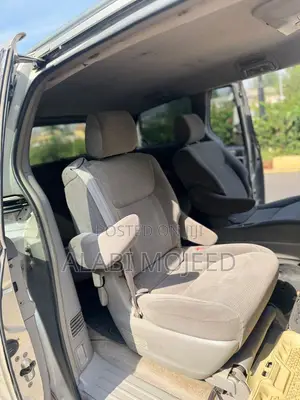 Toyota Sienna CE 2005 Gold