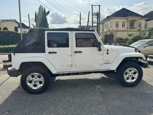 Jeep Wrangler Unlimited Freedom Edition 2013 White