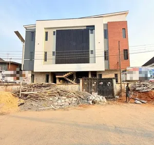 Furnished 2bdrm Apartment in Surulere Lagos for sale