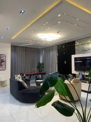 3bdrm Apartment in Lekki Phase 1 for rent