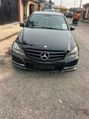 Mercedes-Benz C300 Luxury 4Matic Sedan AWD (3.5L 6cyl 7A) 2013 Black