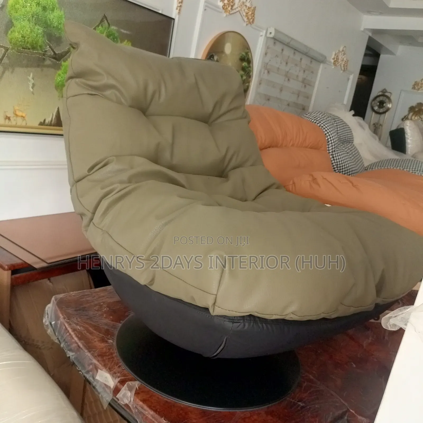 Big Relaxing Chairs Different Colors