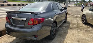 Toyota Corolla LE 4dr Sedan (1.8L 4 cyl 4A) 2009 Gray