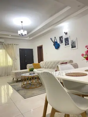 1 Bedroom and Parlor for Shortlet