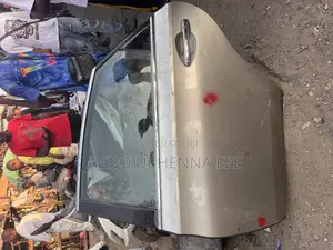 Toyota Door Avalon 2015 Back