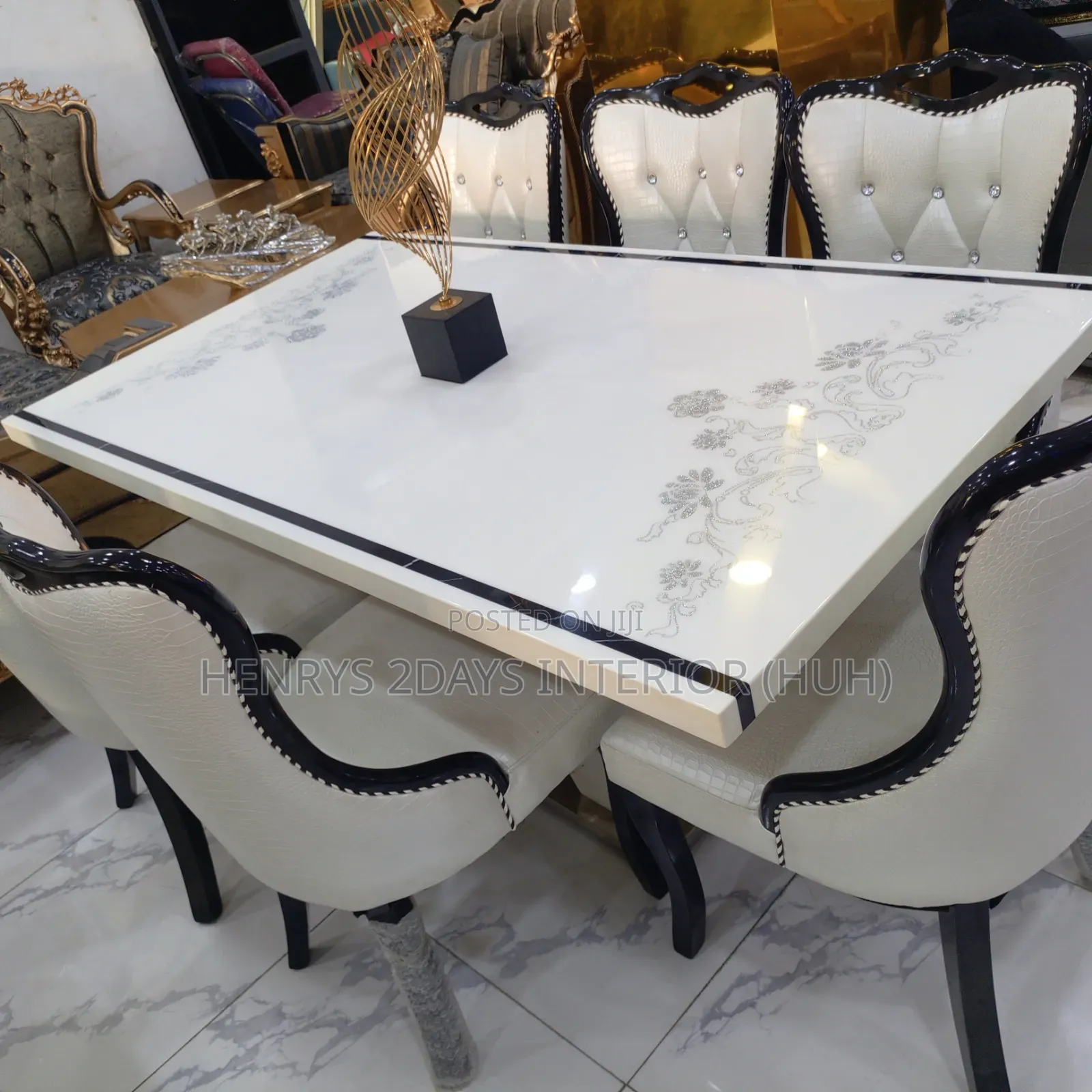 Mable Dining Table White With Chairs