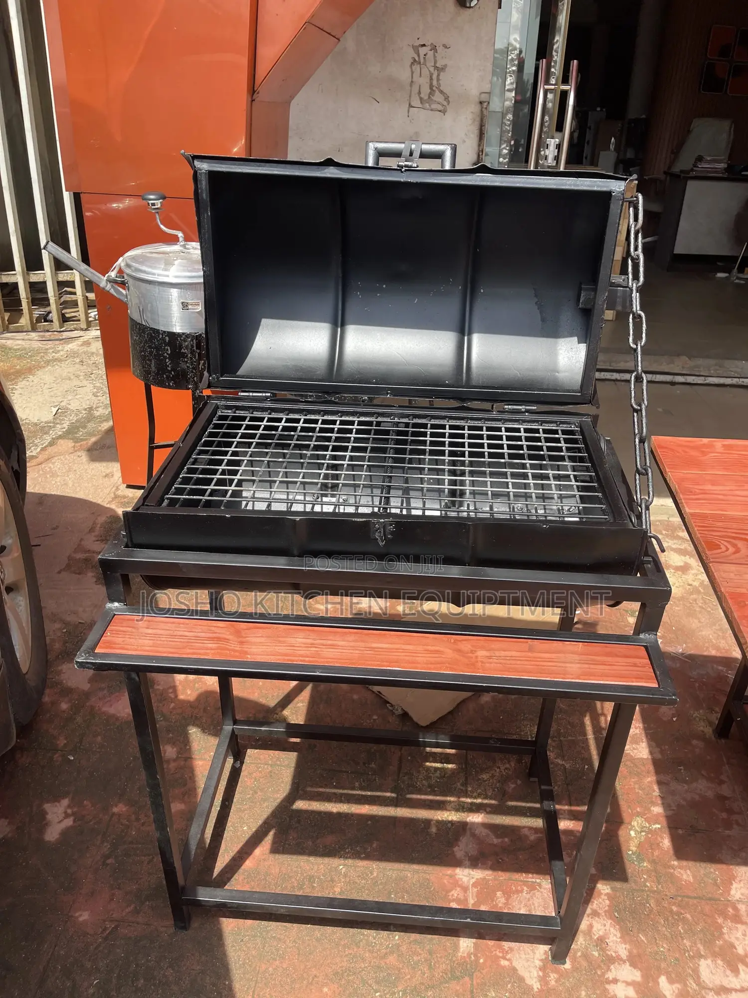 Charcoal BBQ Grill