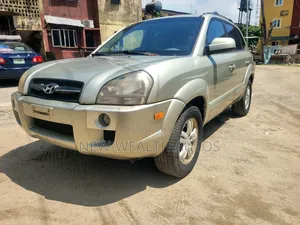 Hyundai Tucson GL FWD 2006 Gold