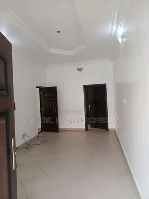 2bdrm Apartment in Off Admiralty Way, Lekki Phase 1 for rent