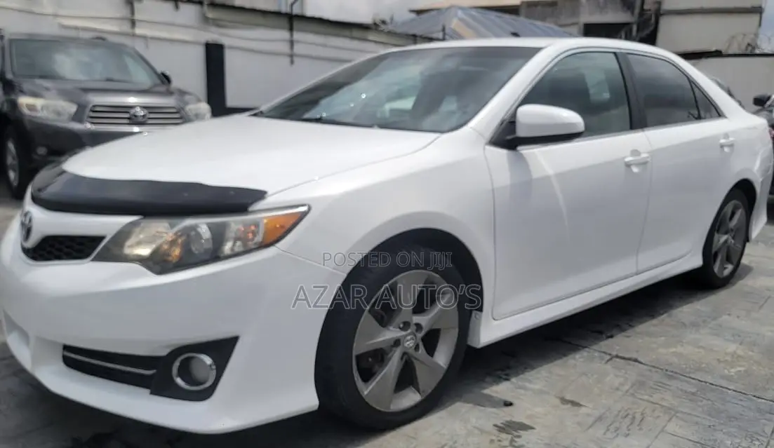 Toyota Camry 2012 White