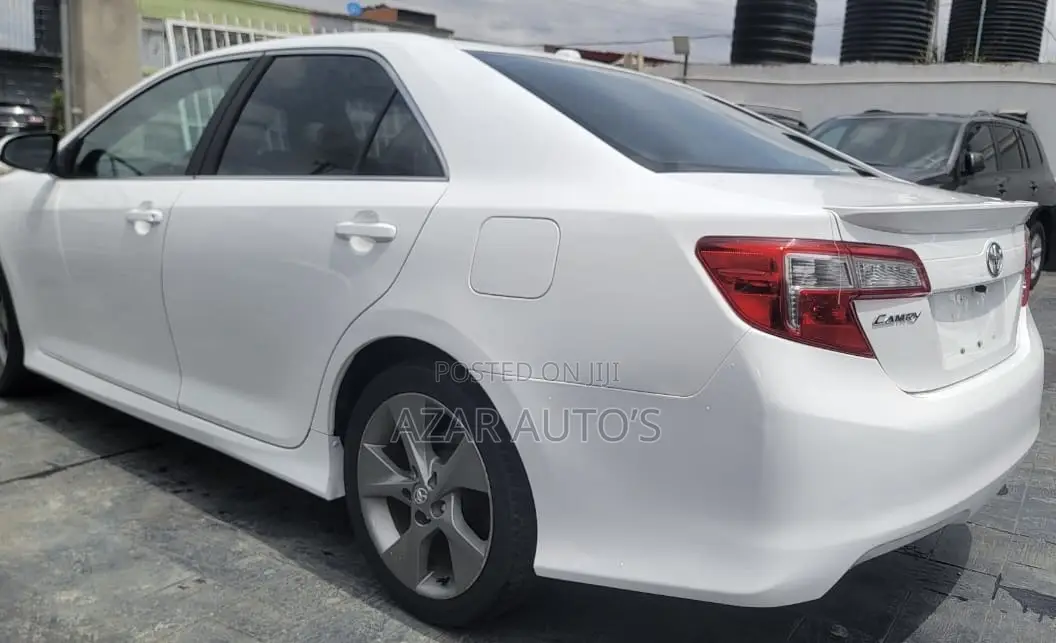 Toyota Camry 2012 White