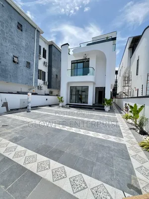 5bdrm Duplex in Ikate for sale