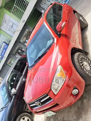 Toyota RAV4 4x4 2009 Red