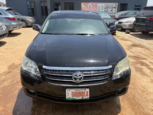 Toyota Avalon XL 2004 Black