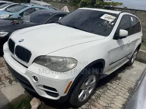 BMW X5 xDrive50i AWD (4.4L 8cyl 8A) 2012 White