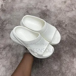 Balenciaga Pool Slide