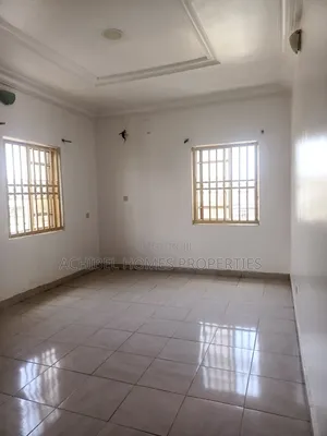 2bdrm Apartment in Fg Admiralty Way, Lekki Phase 1 for rent