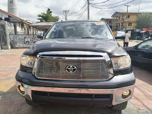 Toyota Tundra Double Cab 4x4 Limited 2012 Gray