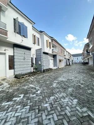 4bdrm Duplex in Lekki Expressway for sale