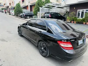Mercedes-Benz C300 2010 Black