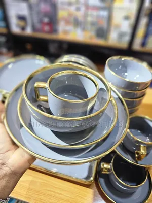 32-Piece Dinner Set