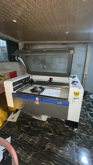100w C02 Laser Cutting and Engraving Machine