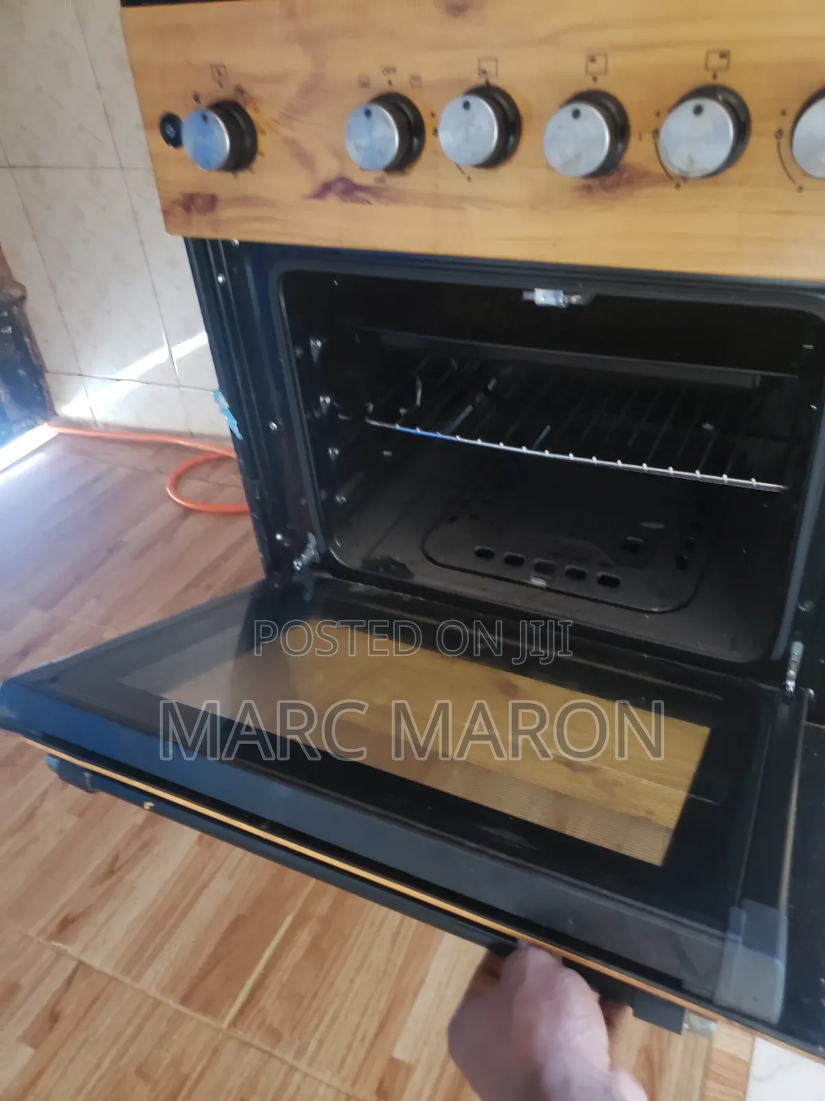 Gas Cooker