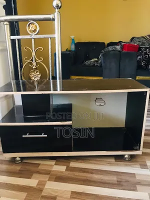 Mini Tv Shelf