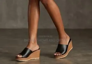 Layki Quality Wedge Slippers