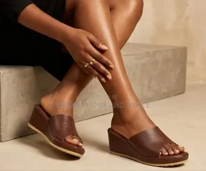 Layki Quality Wedge Slippers