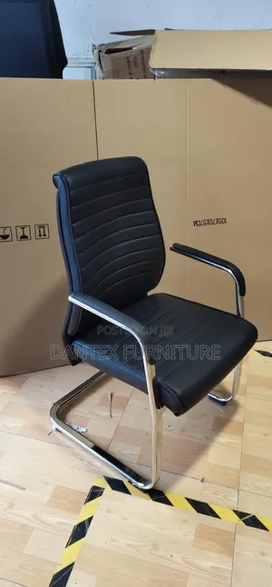 Executive Office Chair Visitors Lag