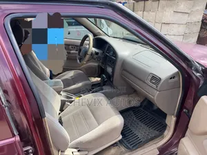 Nissan Pathfinder SE AWD SUV (3.5L 6cyl 5M) 2002 Burgundy