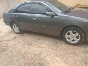 Toyota Camry 2005 Gray