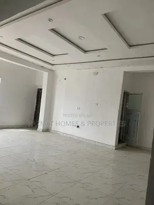 2bdrm Block of Flats in Yaba for rent