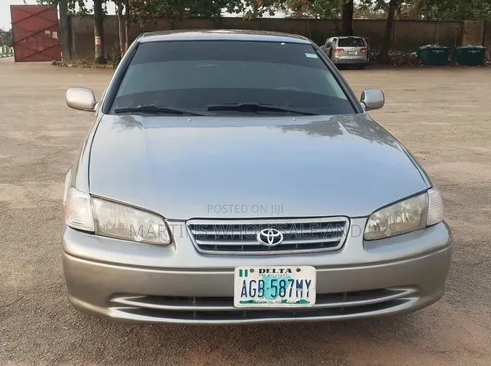 Toyota Camry 2.2