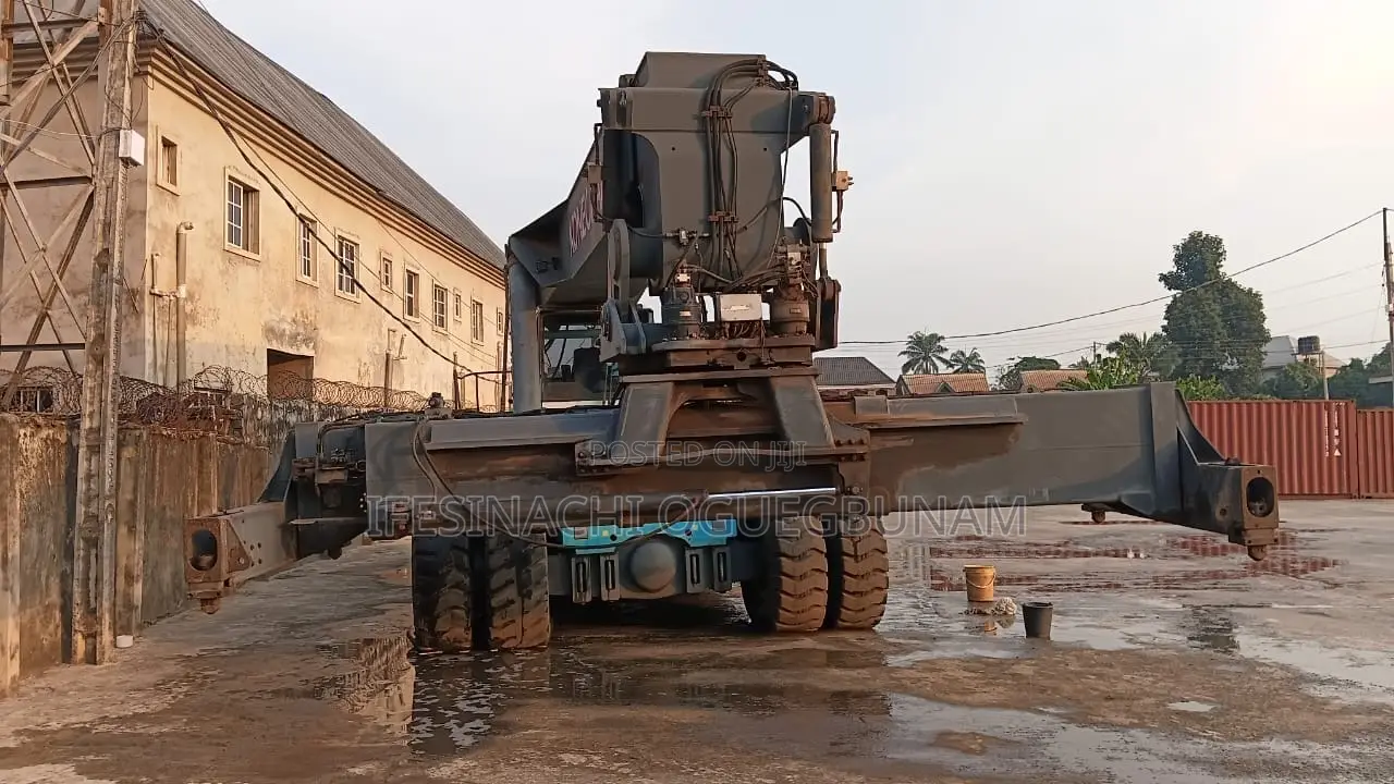 Container Handler