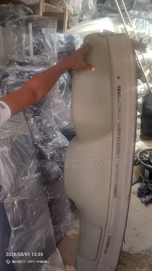 Dashboard for Toyota Land Cruiser 2005 Model