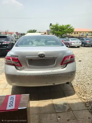 Toyota Camry 2011 Silver