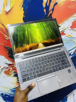Laptop HP ZBook Firefly G8 8GB Intel Core i5 SSD 256GB