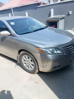 Toyota Camry 2009 Gold
