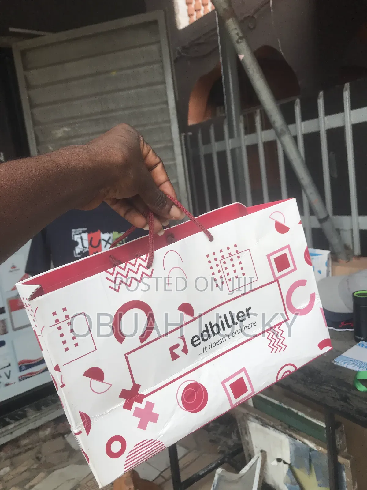 100 Pieces Size A4 Medium Paper Bag