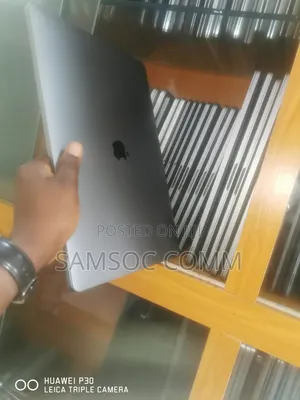 Laptop Apple MacBook Pro 2019 16GB Intel Core i7 SSD 512GB