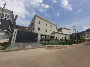 4bdrm Townhouse/Terrace in Jahi for sale