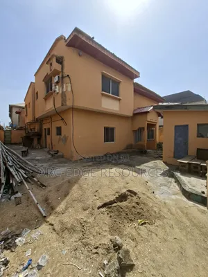 3bdrm Block of Flats in Ago Palace for sale